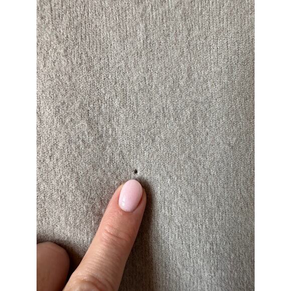 Tory Burch 100% Merino Wool V-Neck Sequin Rhinestone Beige Long Sleeve Sweater - Picture 10 of 11